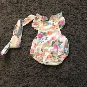 Adorable romper size 6/12 months with headband